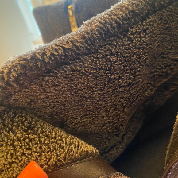 Tommy Hilfiger Brown Ankle Boots! Like New condition! COZY & WARM ❤️❤️❤️ - Picture 8 of 8